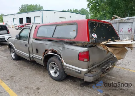 1999 Chevrolet S Truck S10 z USA, uszkodzony, nr VIN 1GCCS1442X8159401